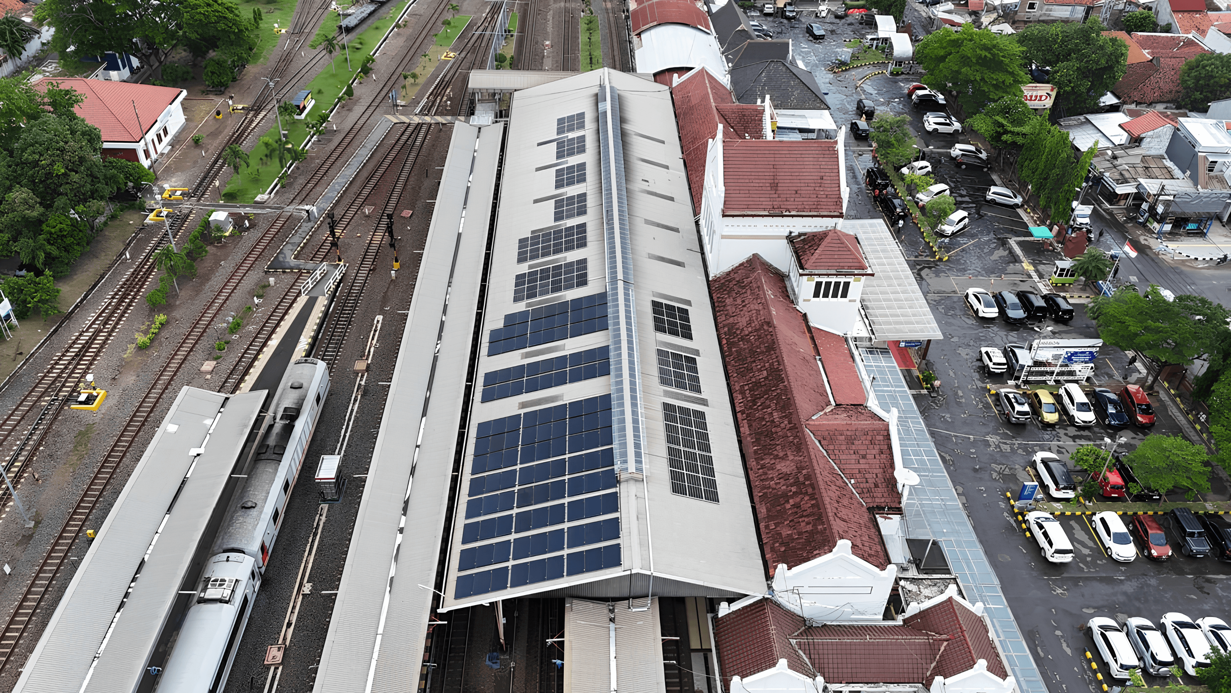 PLTS Rooftop PT KAI Stasiun Cirebon
