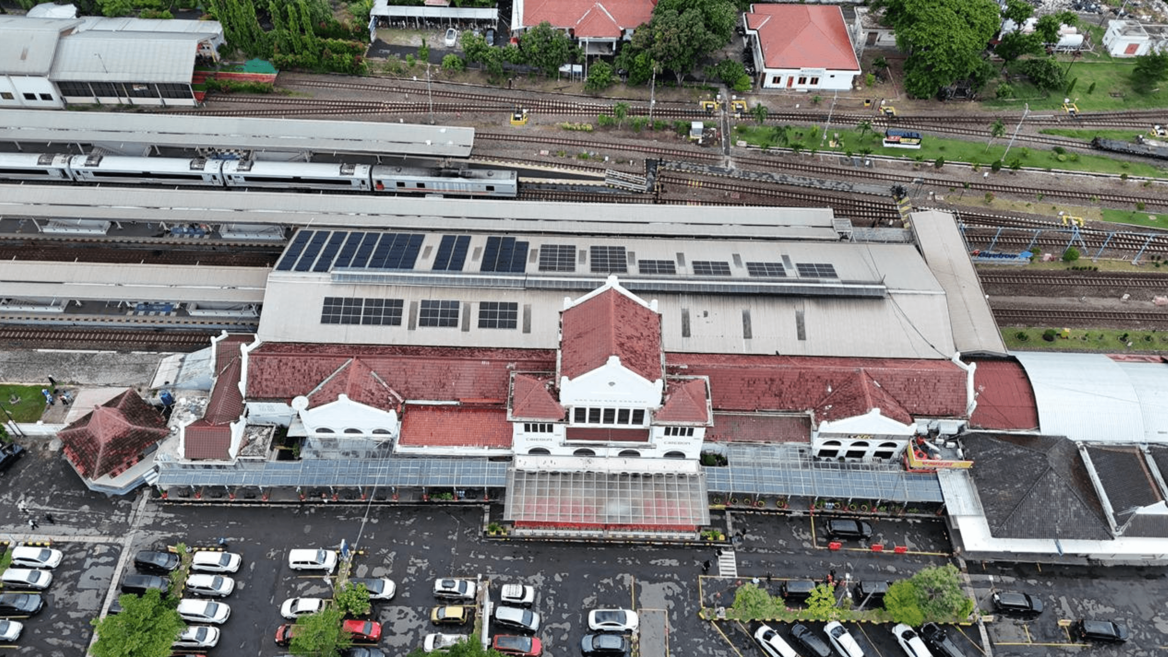PLTS Rooftop PT KAI Stasiun Cirebon